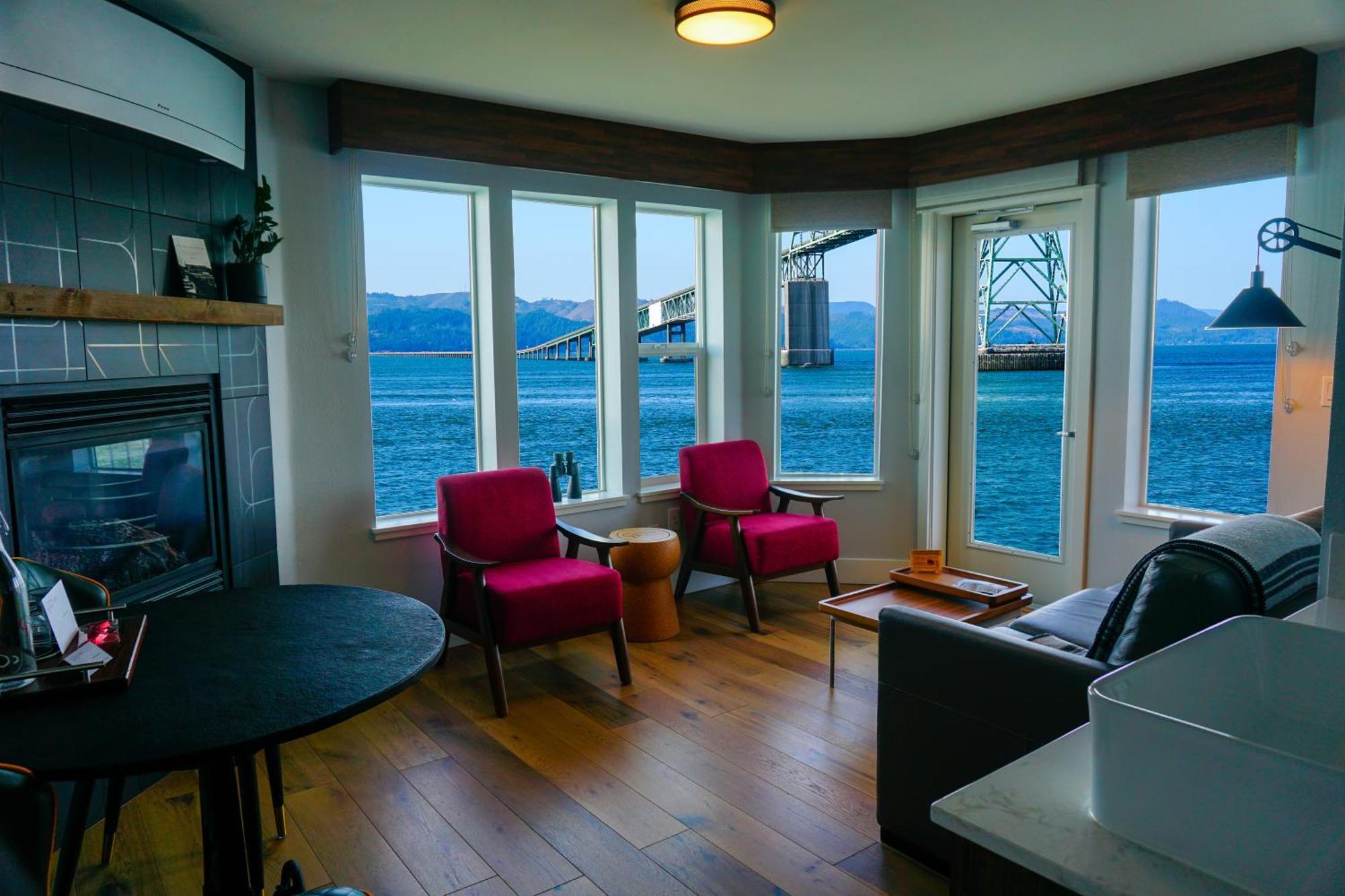 Cannery Pier Hotel & Spa أستوريا الغرفة الصورة